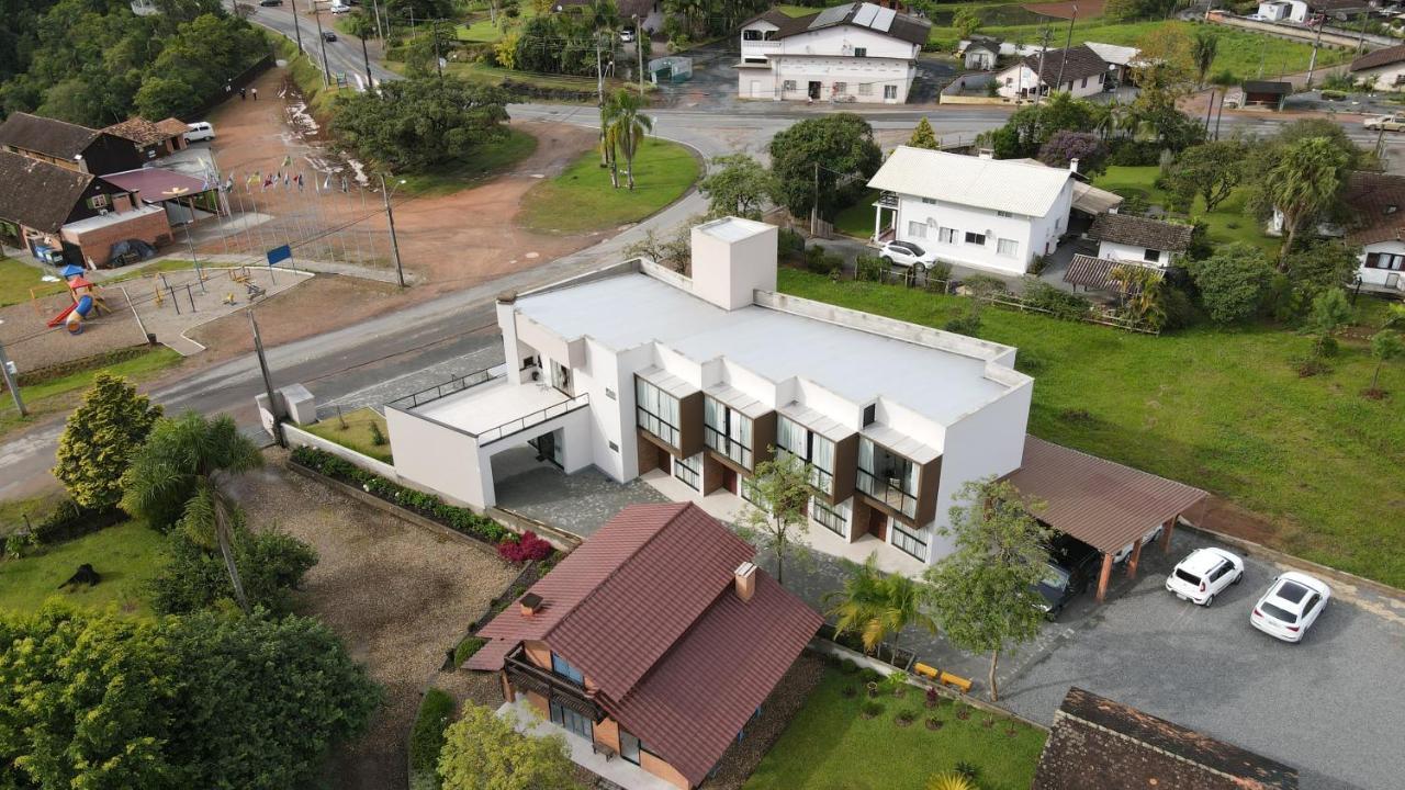 Pousada Salto Donner Doutor Pedrinho Exterior photo
